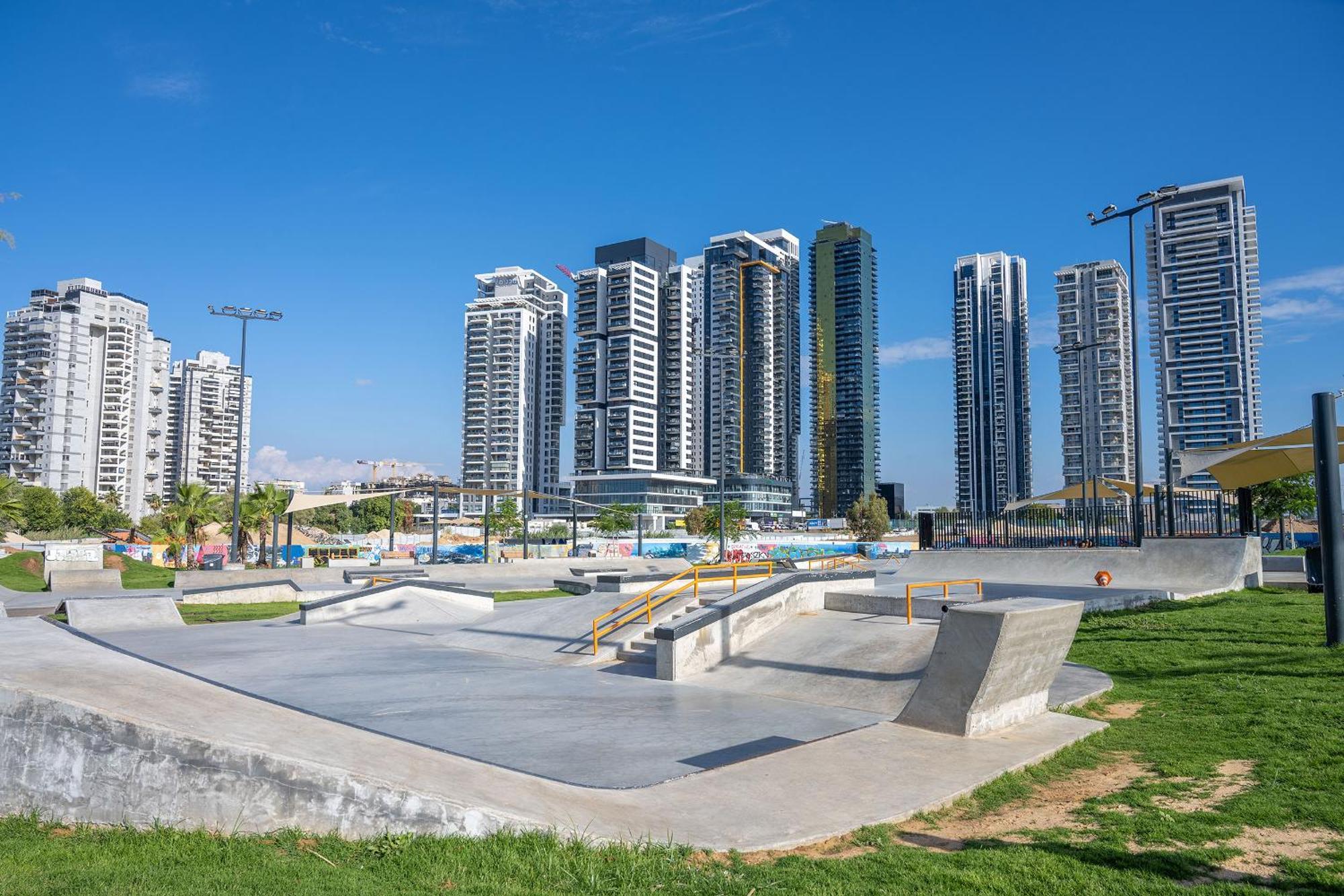 Hi-Yam Seaview Apartments & Suites - יש ממ"ד Bat Yam Buitenkant foto
