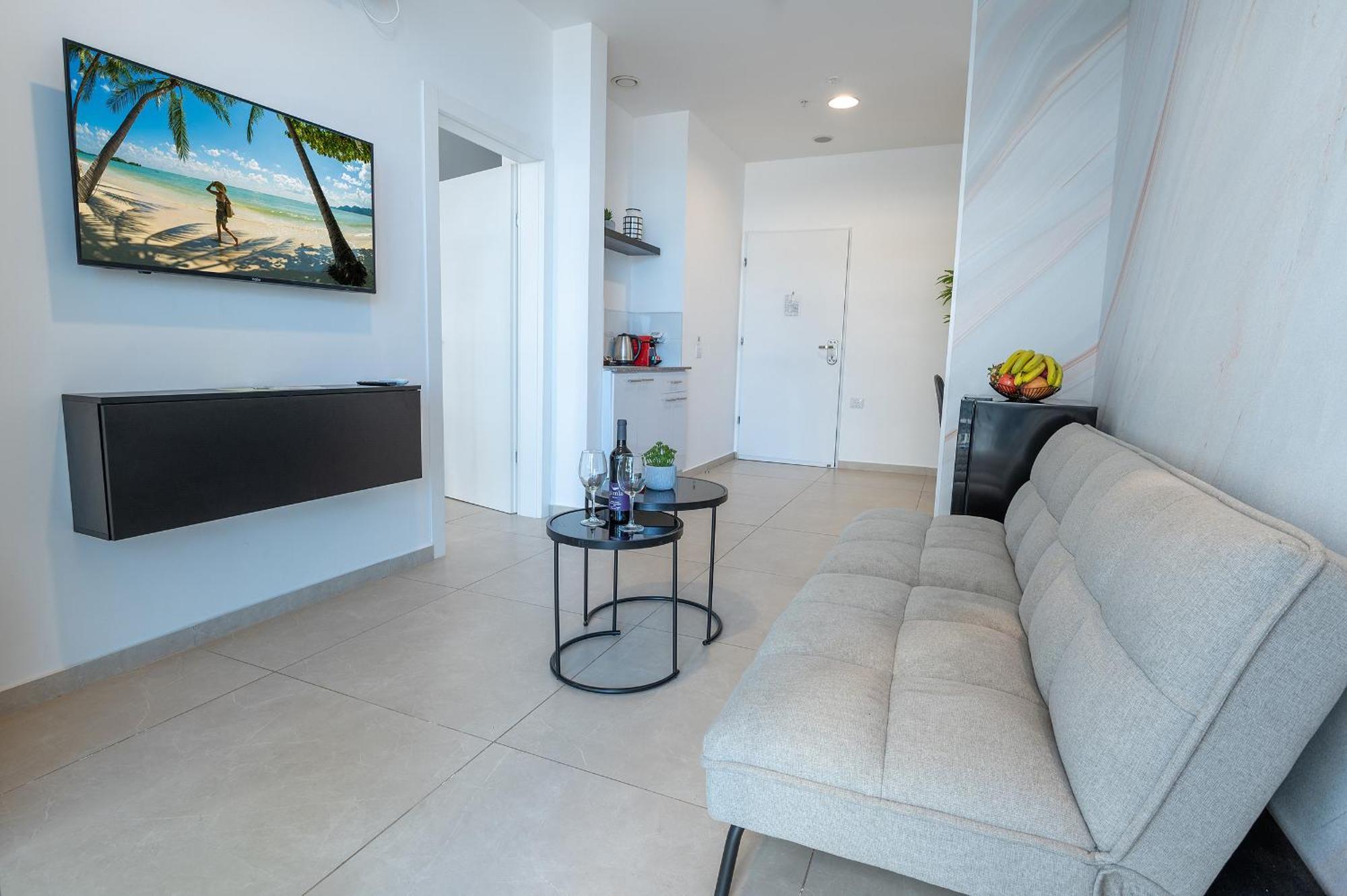 Hi-Yam Seaview Apartments & Suites - יש ממ"ד Bat Yam Kamer foto