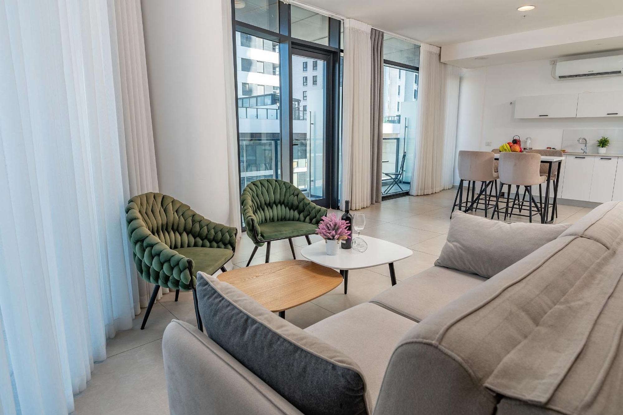 Hi-Yam Seaview Apartments & Suites - יש ממ"ד Bat Yam Kamer foto