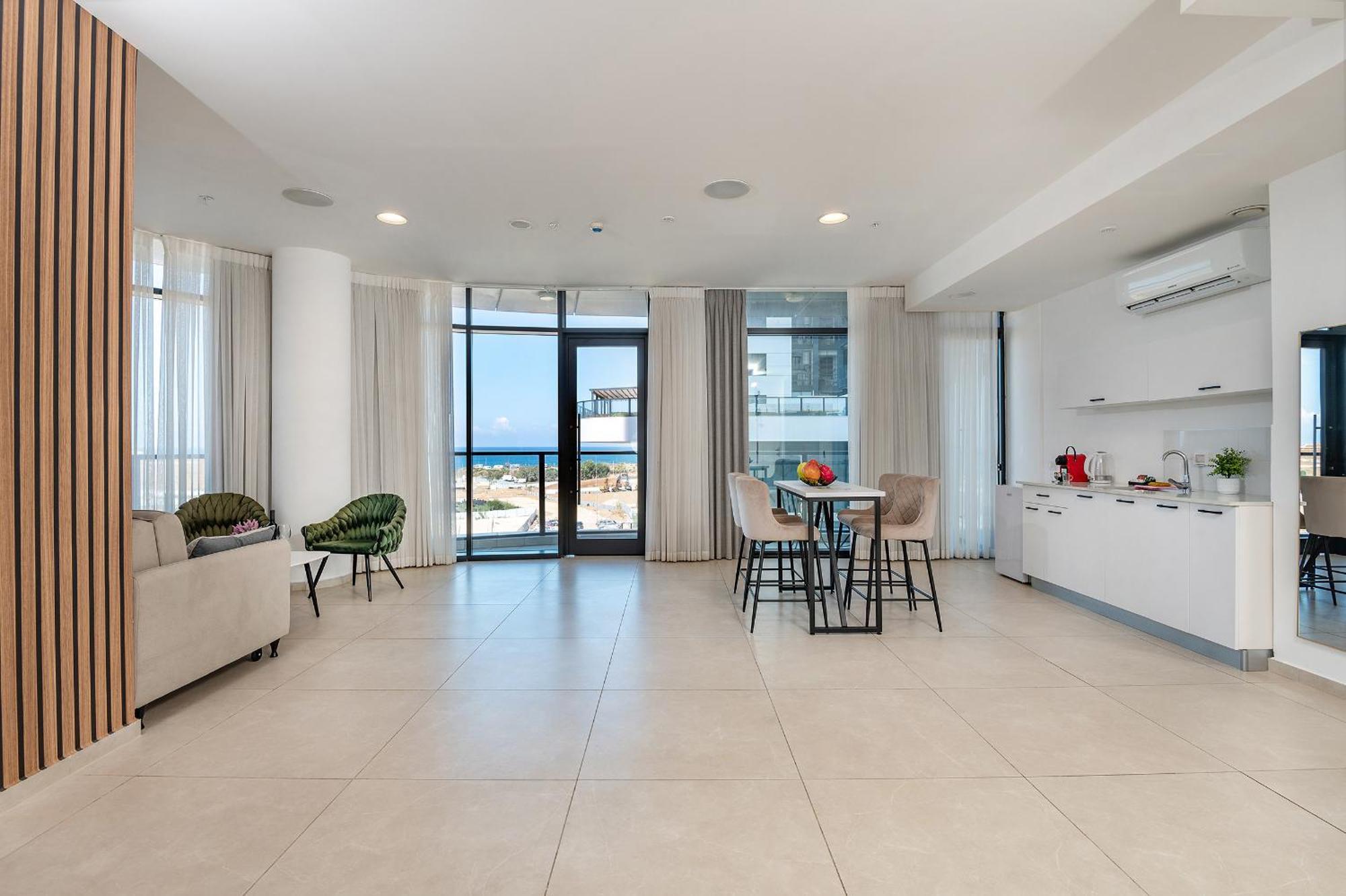 Hi-Yam Seaview Apartments & Suites - יש ממ"ד Bat Yam Kamer foto